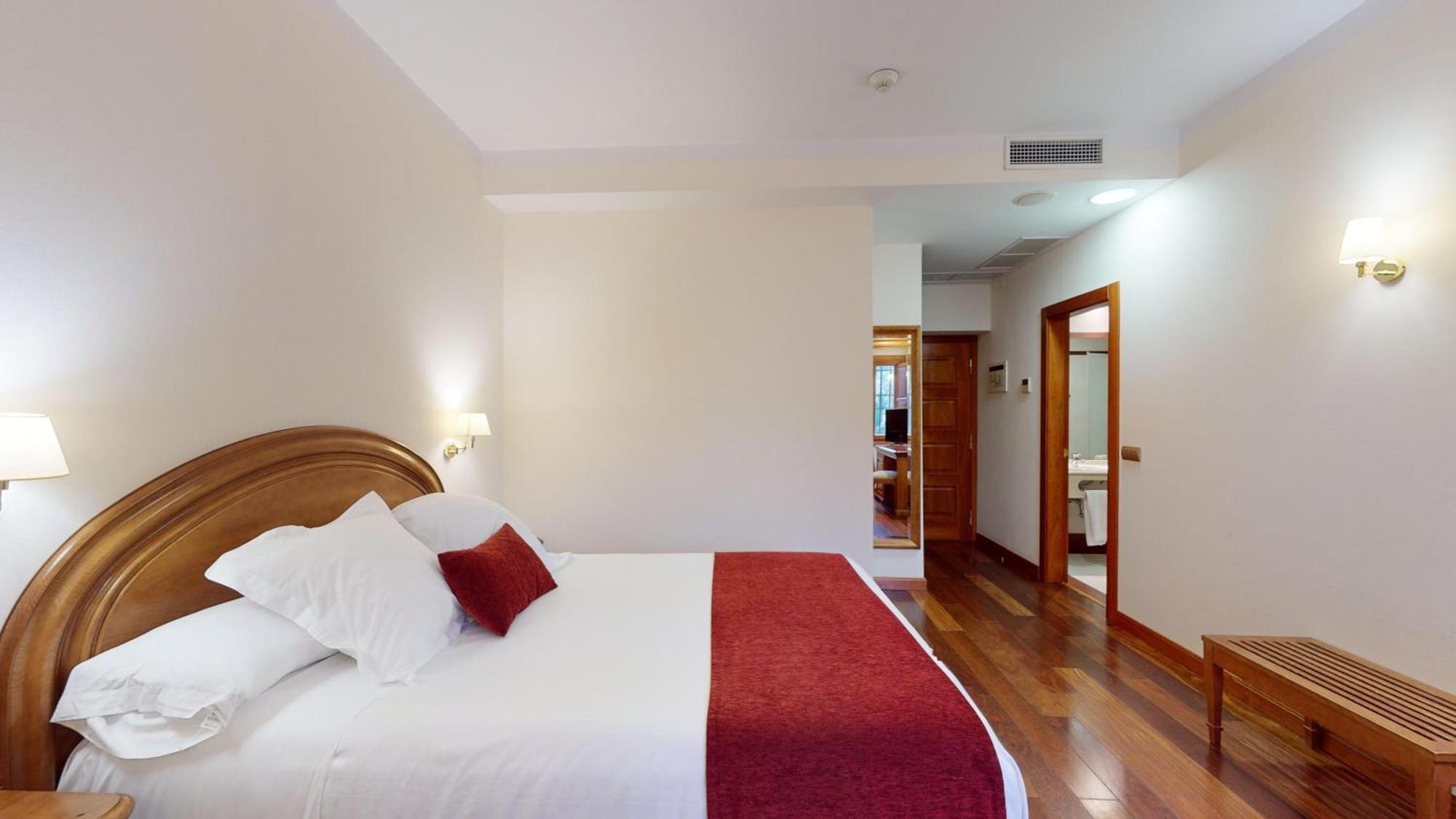 Azz Penafiel Las Claras Hotel & Spa Extérieur photo