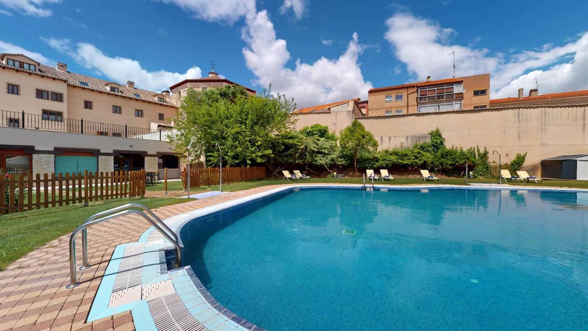 Azz Penafiel Las Claras Hotel & Spa Extérieur photo